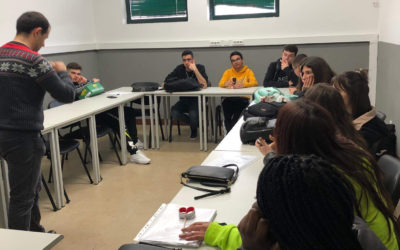 Portugal – 9/1/2020: Working with a small group of students that want to be a “digital coaches”.